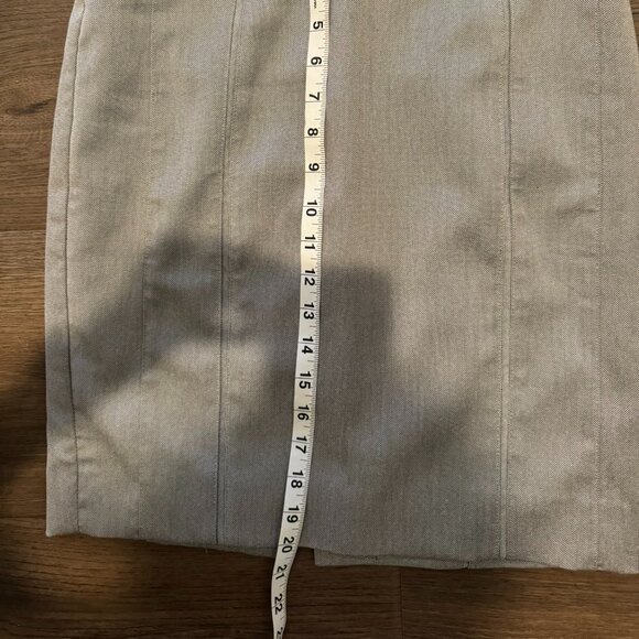 White House Black Market Grey Suit with 3/4 sleeves - Picture 13 of 14